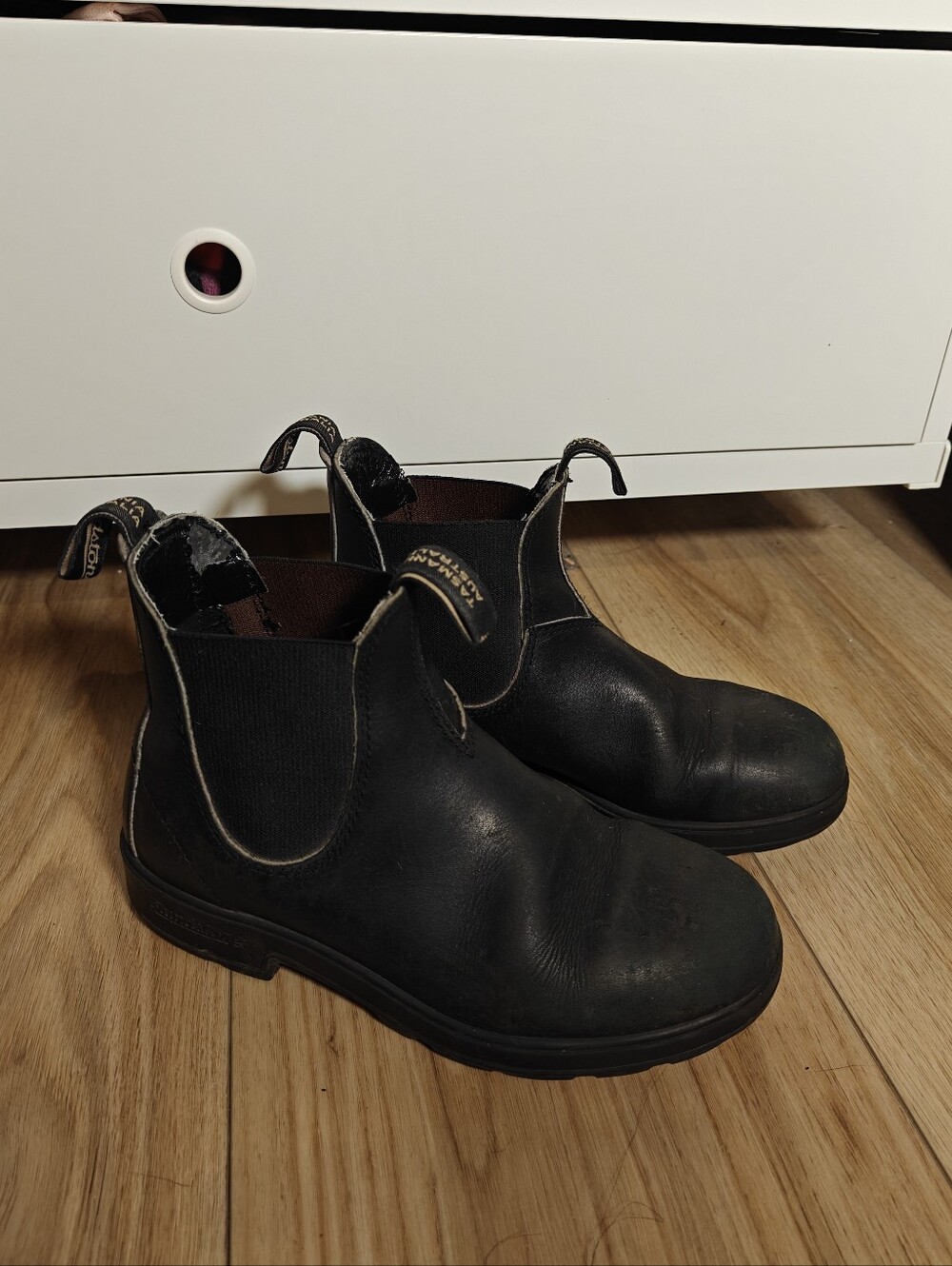 Blundstone 558 Black Leather Chelsea Boots